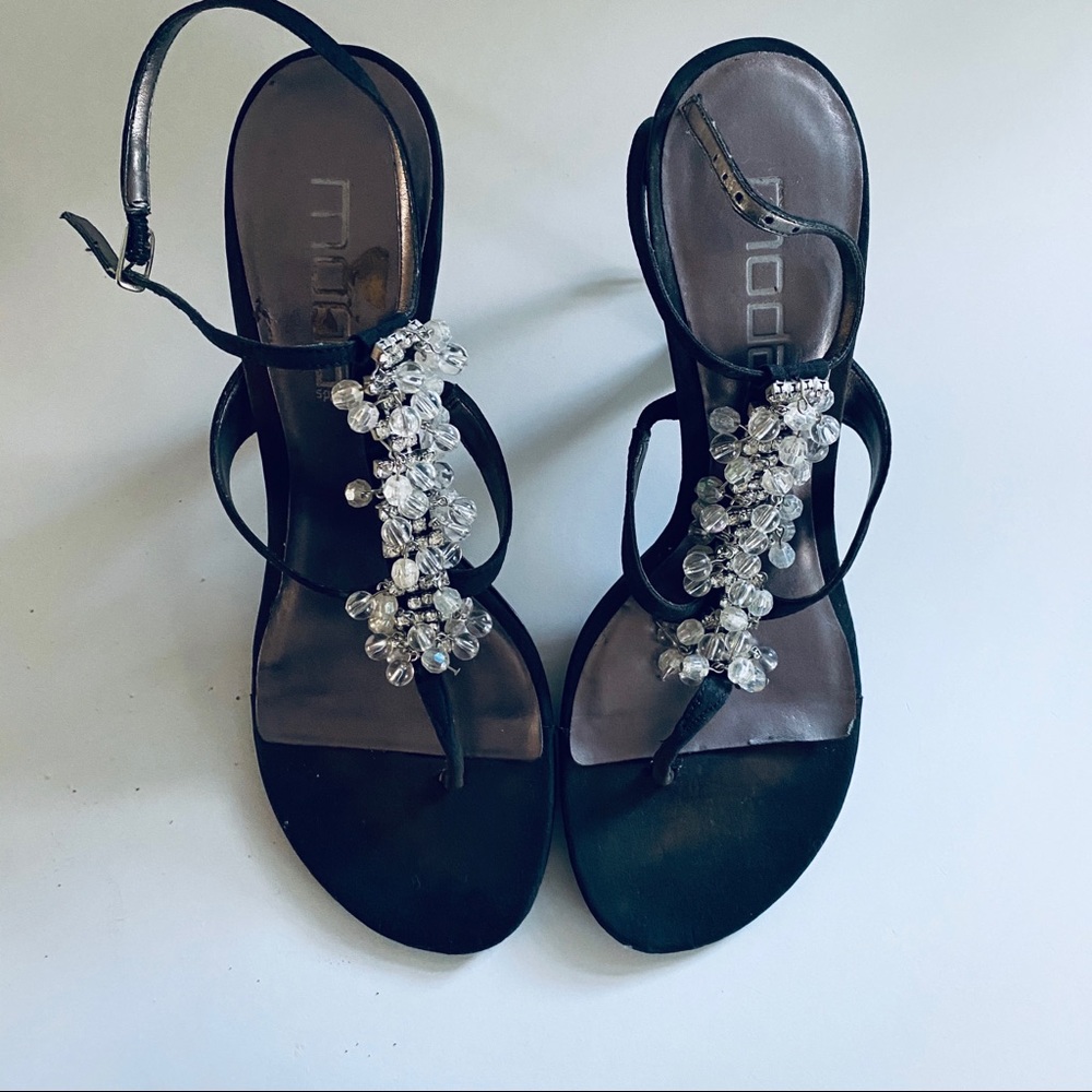 Moda Jewled heels